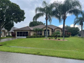 Broadmoor House 3br, 2ba, Wheated Pool, Sleeps 6